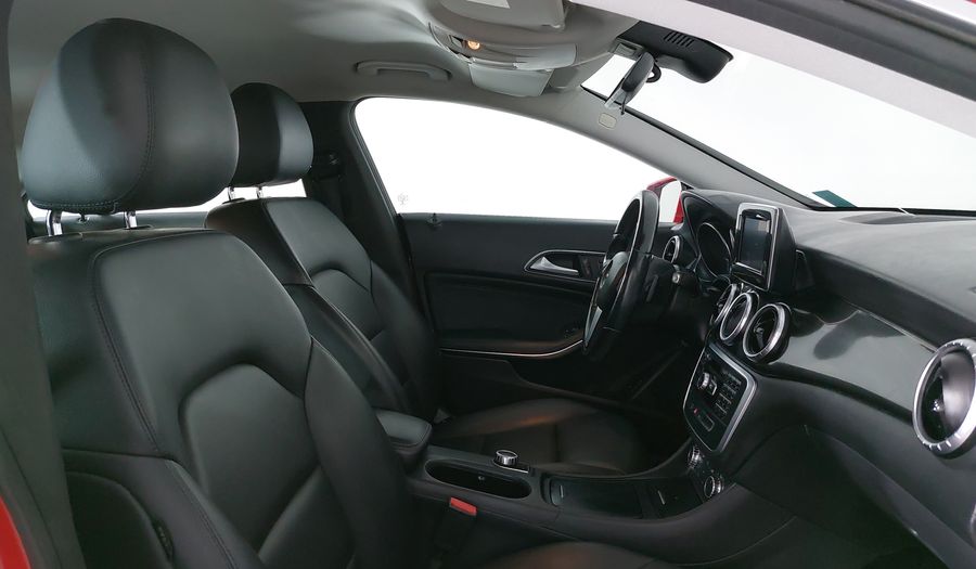 Mercedes Benz Clase Cla 1.6 CLA 200 CGI SPORT AT Coupe 2015