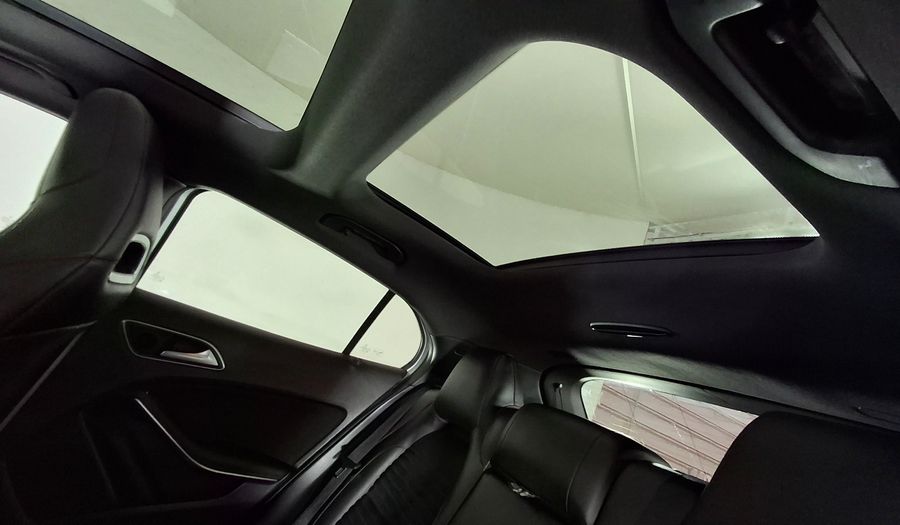 Mercedes Benz Clase Gla 2.0 GLA 250 4MATIC DCT Suv 2015