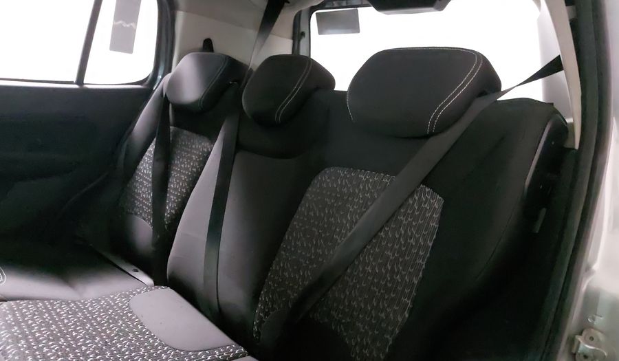 Fiat Uno 1.4 LIKE Hatchback 2017