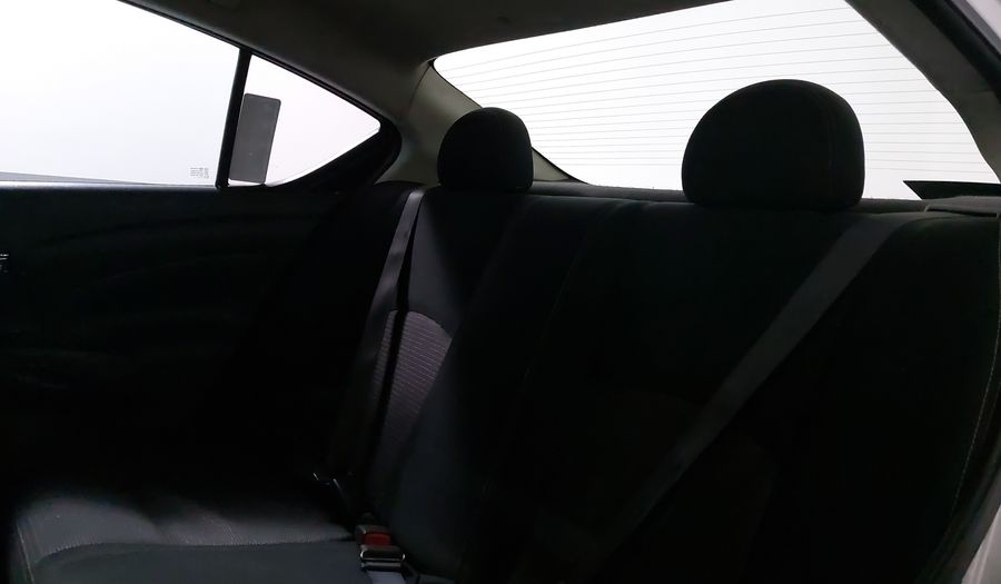 Nissan Versa 1.6 SENSE TA AC Sedan 2015