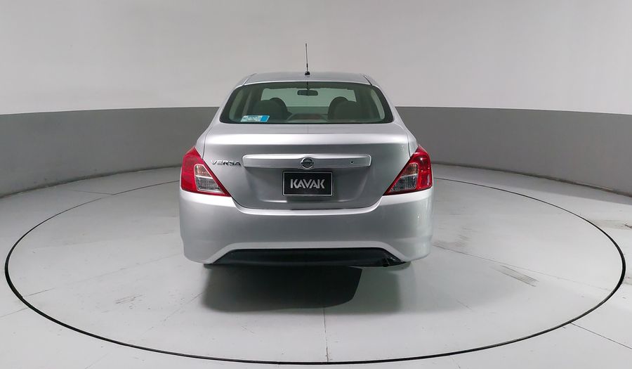Nissan Versa 1.6 SENSE TA AC Sedan 2015