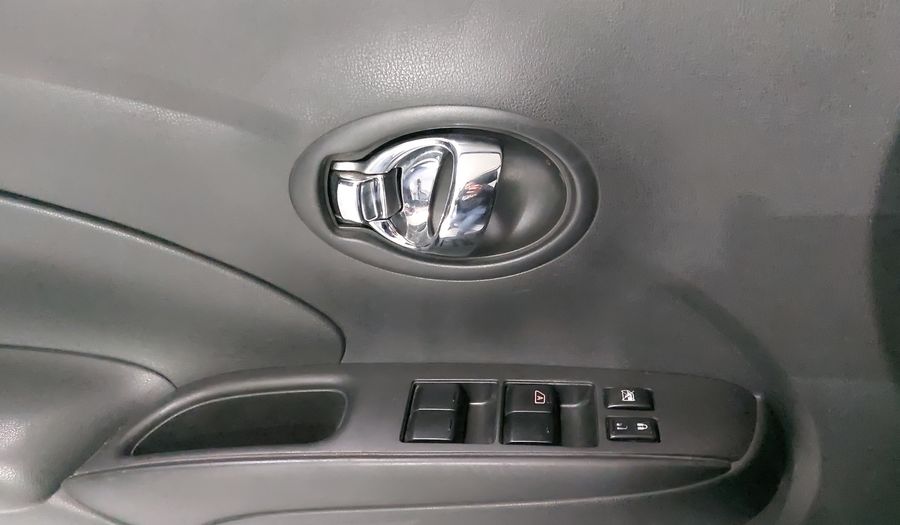 Nissan Versa 1.6 SENSE TA AC Sedan 2015