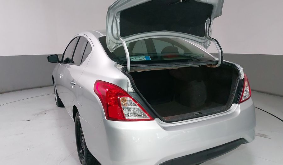 Nissan Versa 1.6 SENSE TA AC Sedan 2015