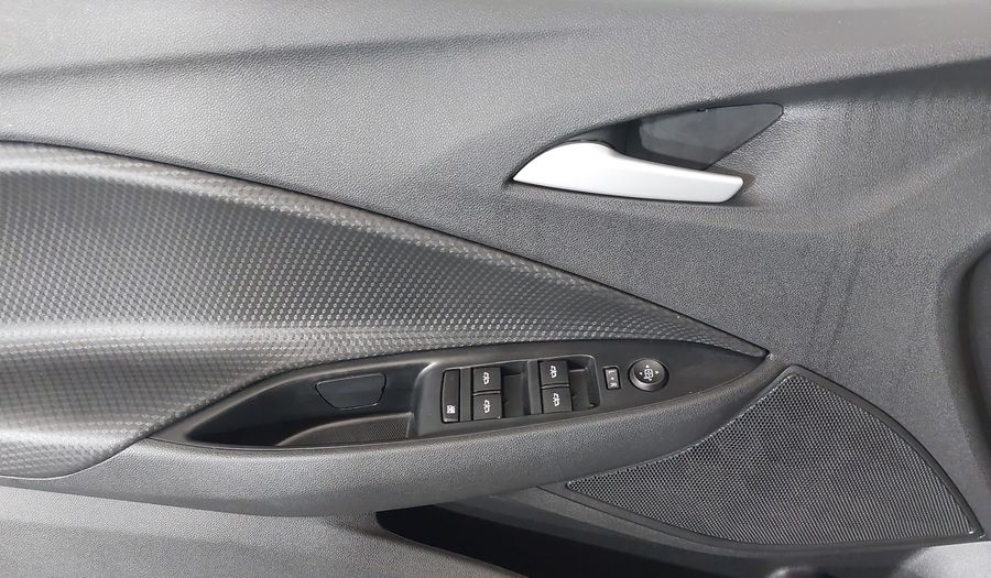 Chevrolet Onix TURBO LT Hatchback 2023