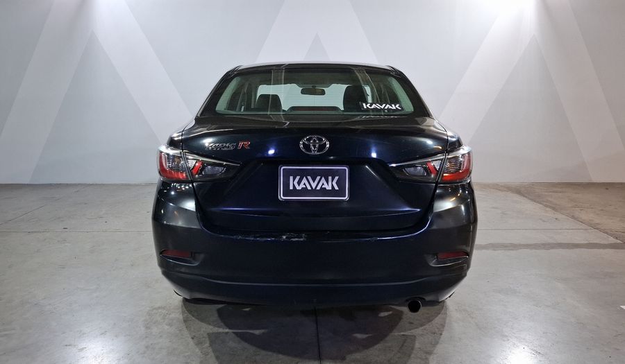 Toyota Yaris 1.5 R MID MT Sedan 2016