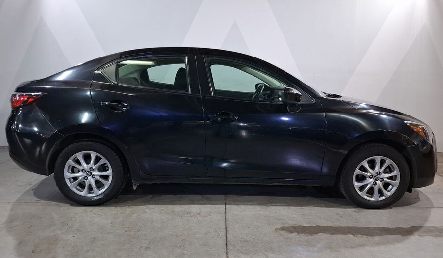 Toyota Yaris 1.5 R MID MT Sedan 2016