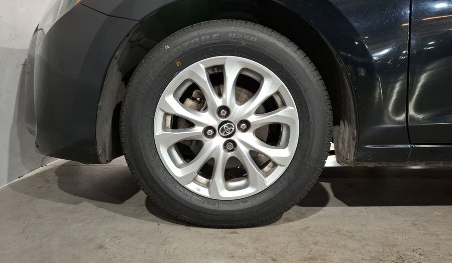 Toyota Yaris 1.5 R MID MT Sedan 2016