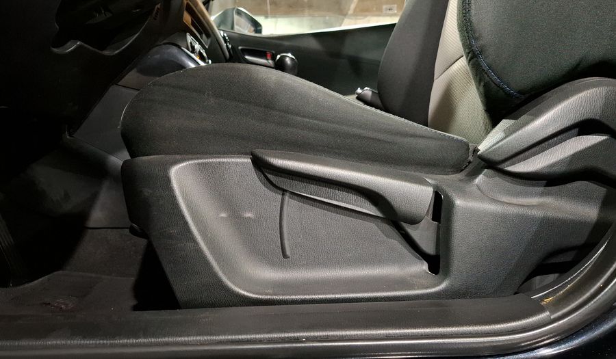 Toyota Yaris 1.5 R MID MT Sedan 2016