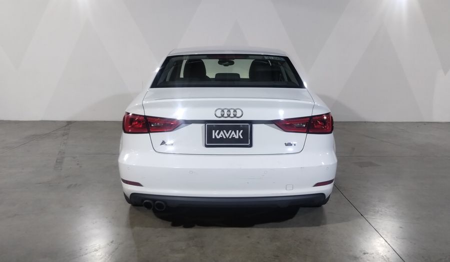 Audi A3 1.8 TFSI ATTRACTION S TRONIC Sedan 2015