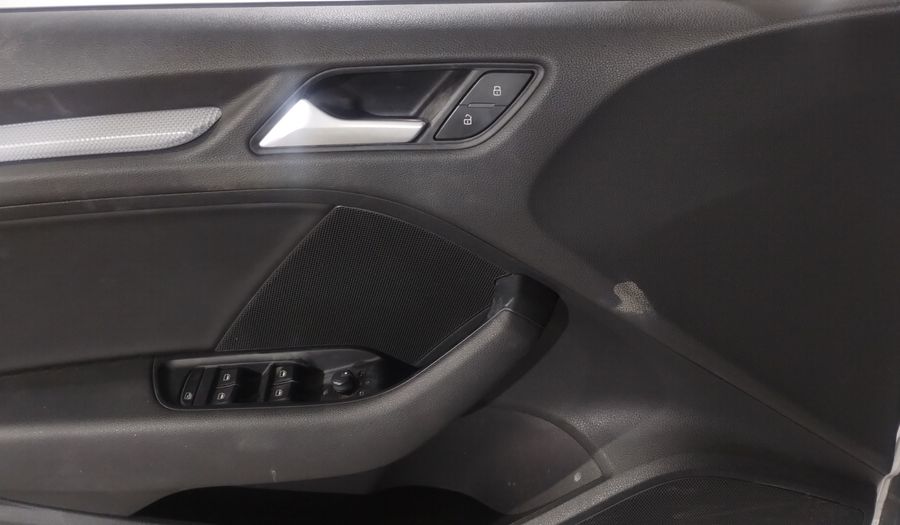 Audi A3 1.8 TFSI ATTRACTION S TRONIC Sedan 2015