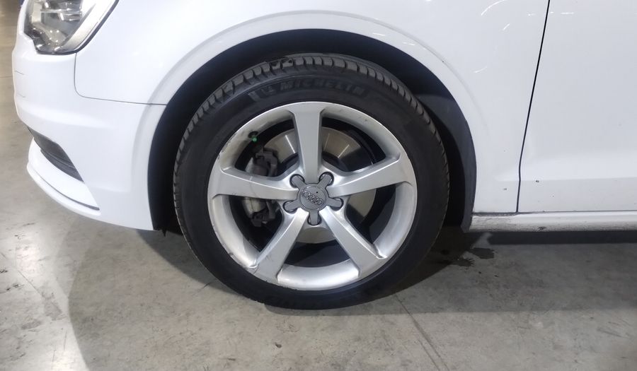 Audi A3 1.8 TFSI ATTRACTION S TRONIC Sedan 2015