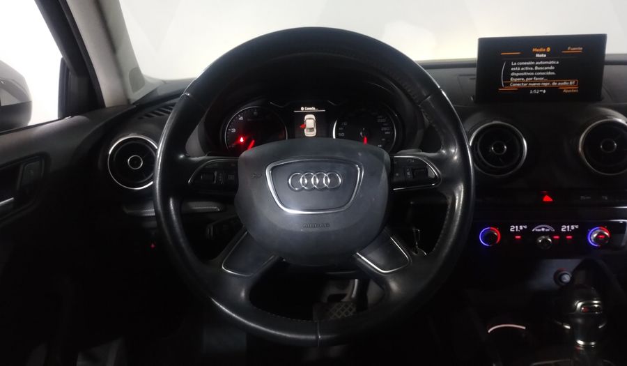 Audi A3 1.8 TFSI ATTRACTION S TRONIC Sedan 2015