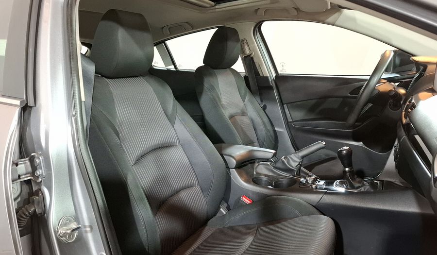 Mazda 3 2.0 HATCHBACK I TOURING TM Hatchback 2015