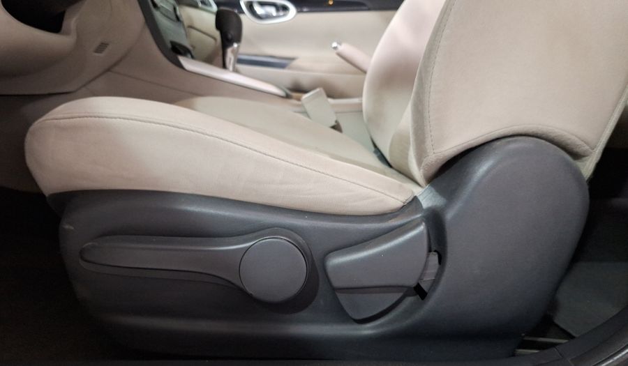 Nissan Sentra 1.8 ADVANCE CVT Sedan 2017