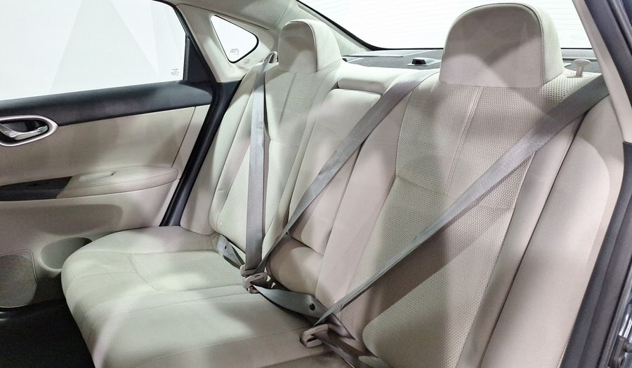 Nissan Sentra 1.8 ADVANCE CVT Sedan 2017