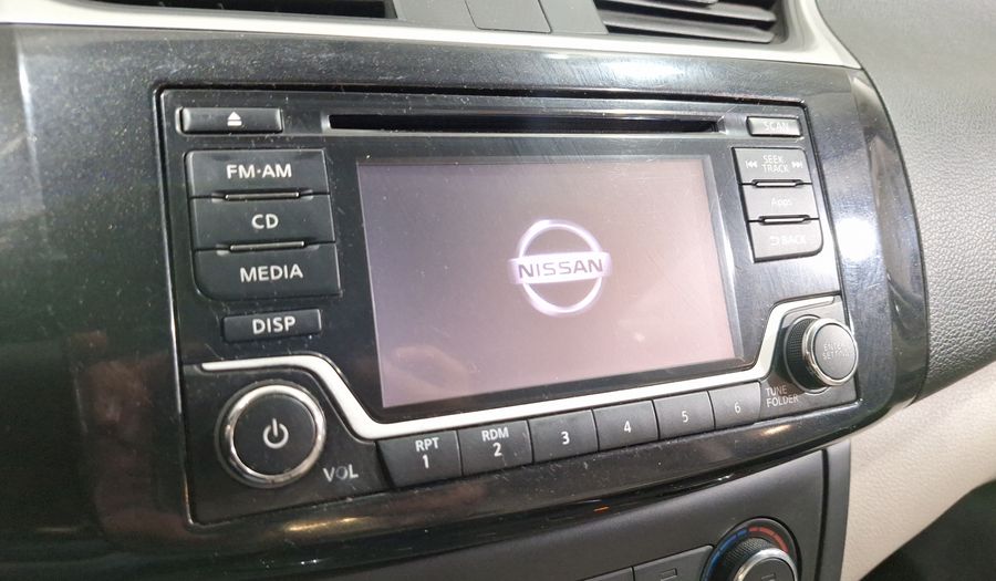 Nissan Sentra 1.8 ADVANCE CVT Sedan 2017