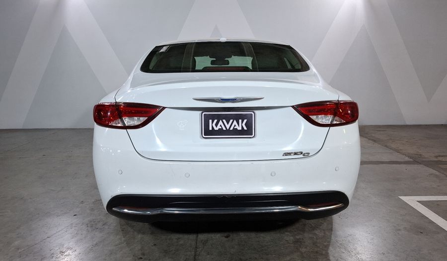 Chrysler 200 2.4 C Sedan 2015