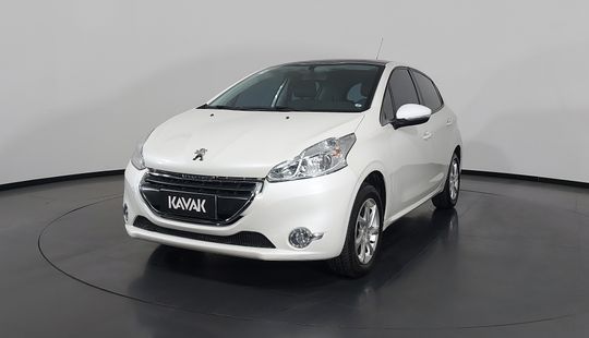 Peugeot • 208