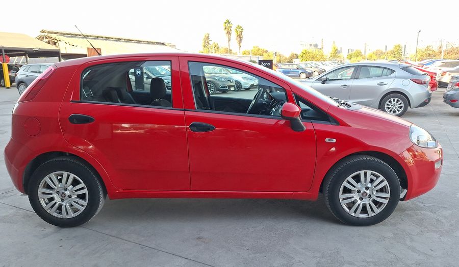 Fiat Punto 1.4 PUNTO EASY Hatchback 2017