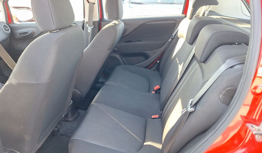 Fiat Punto 1.4 PUNTO EASY Hatchback 2017