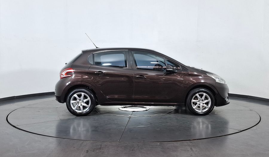 Peugeot 208 1.5 ALLURE TOUCHSCREEN Hatchback 2014