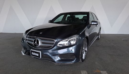 Mercedes Benz • Clase E
