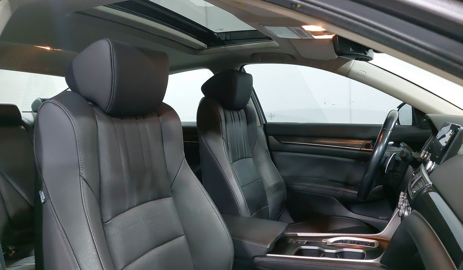 Honda Accord 2.0 TOURING AUTO Sedan 2020