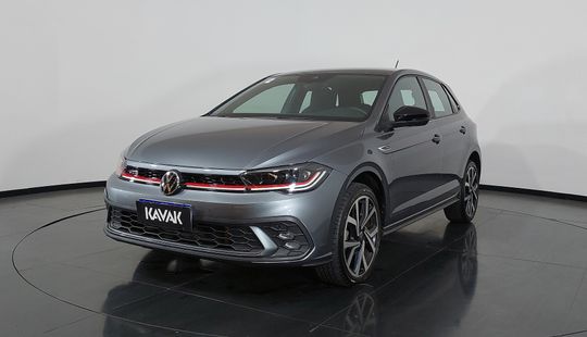 Volkswagen • Polo