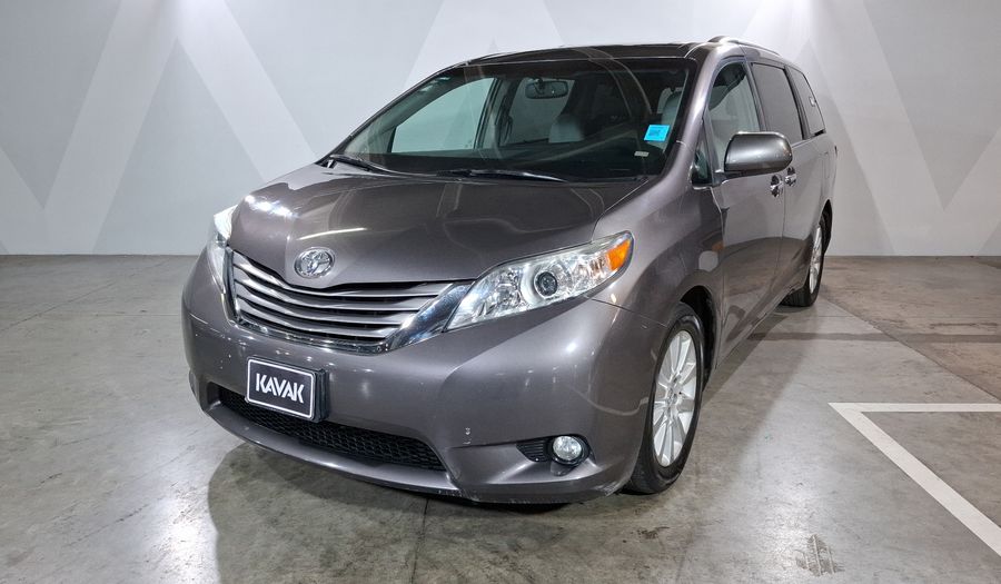 Toyota Sienna 3.5 XLE PIEL AT Minivan 2015
