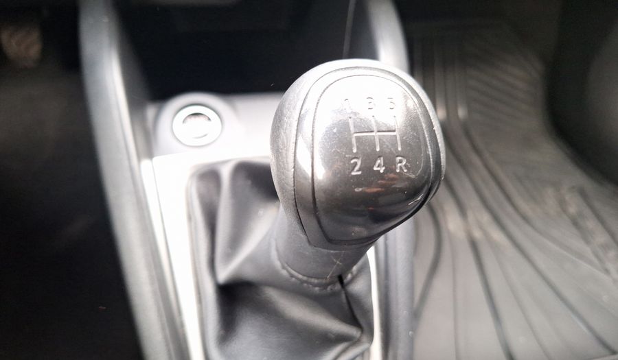 Nissan Versa 1.6 SENSE Sedan 2023