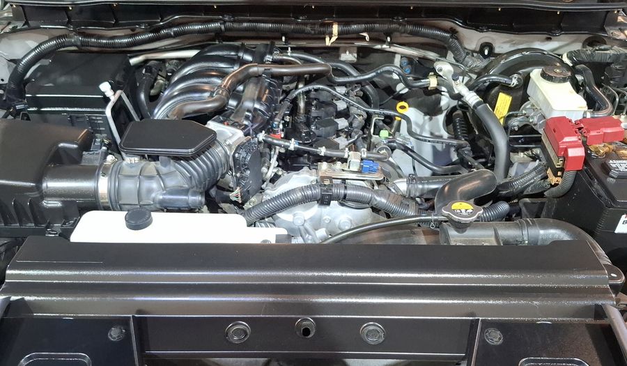 Nissan Np300 2.5 LE TM AC Pickup 2018