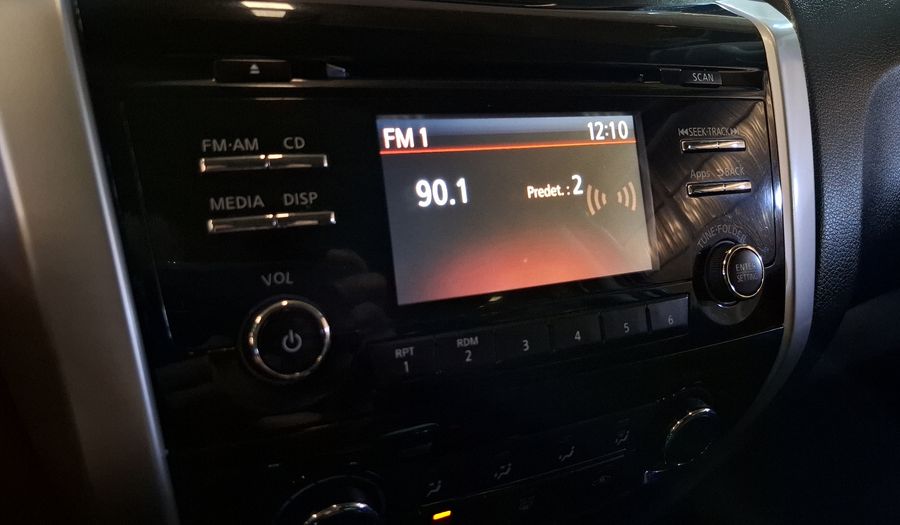 Nissan Np300 2.5 LE TM AC Pickup 2018