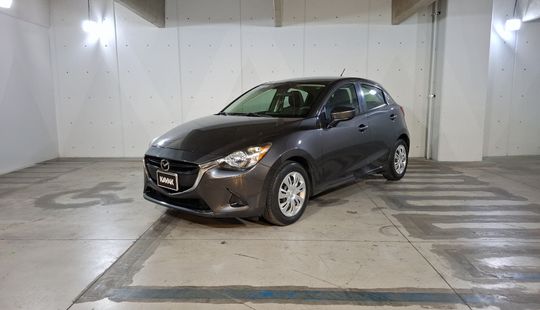 Mazda • Mazda 2