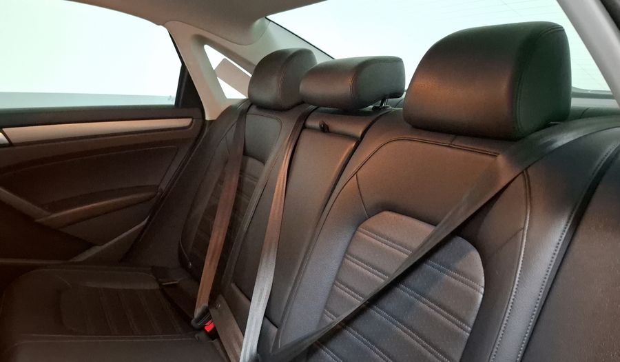 Volkswagen Passat 2.5 SPORTLINE TIPTRONIC Sedan 2015