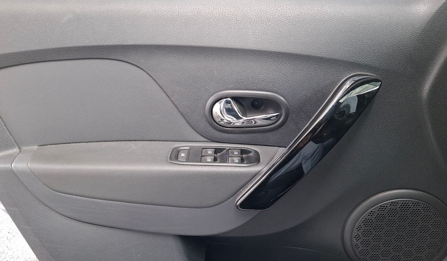 Renault Sandero 1.6 INTENS Hatchback 2021