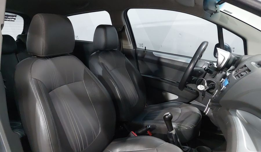 Chevrolet Spark 1.4 LTZ C MT Hatchback 2017