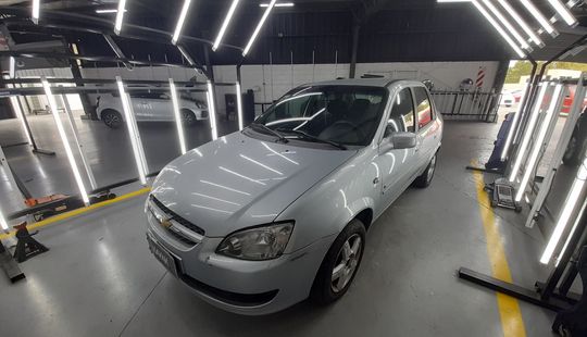 Chevrolet • Corsa Classic