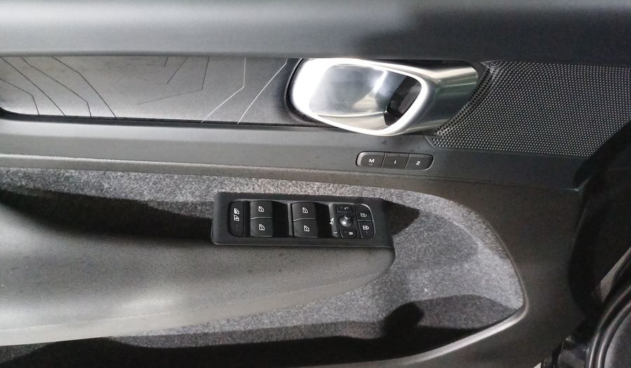 Volvo Xc40 BEV 69KWH RECHARGE PLUS AUTO Suv 2024