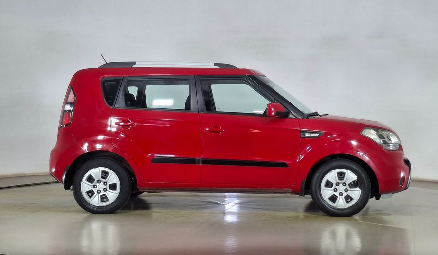 Kia Soul 1.6 LX Hatchback 2011