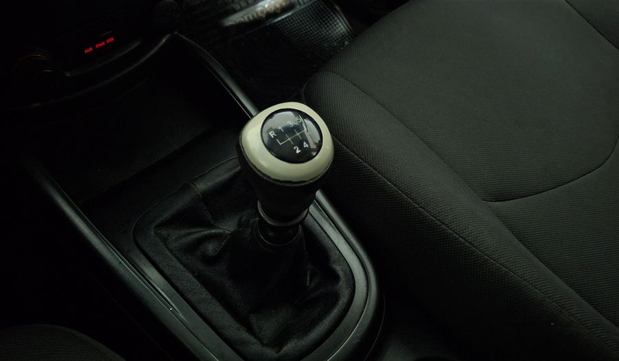 Kia Soul 1.6 LX Hatchback 2011