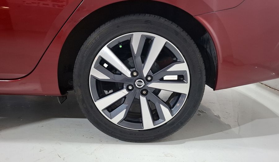 Nissan Versa 1.6 PLATINUM CVT Sedan 2020