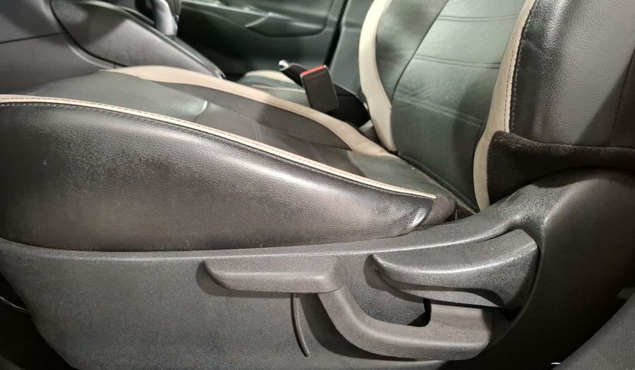 Nissan Versa 1.6 PLATINUM CVT Sedan 2020
