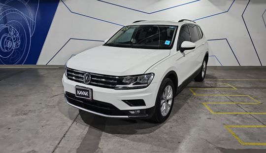 Volkswagen • Tiguan
