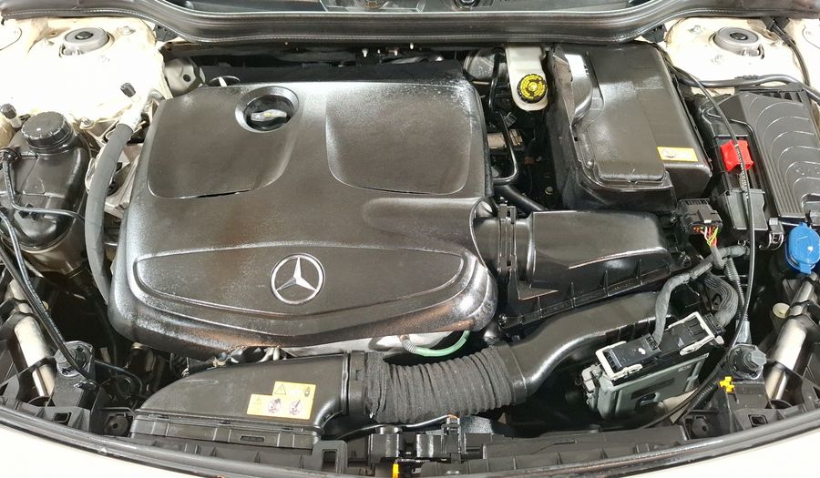 Mercedes Benz Clase A 1.6 200 STYLE Hatchback 2017