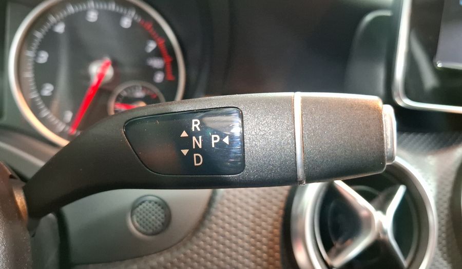 Mercedes Benz Clase A 1.6 200 STYLE Hatchback 2017