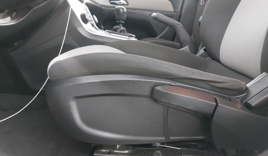 Chevrolet Cruze 1.8 LS M MT Sedan 2016
