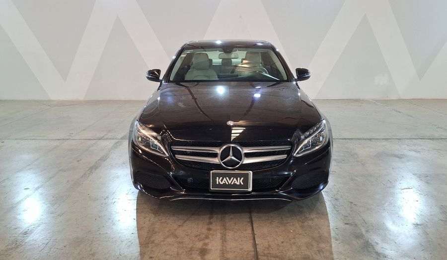 Mercedes Benz Clase C 2.0 200 CGI SPORT AT Sedan 2017
