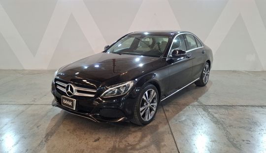 2017 • 85,559 km • Automático