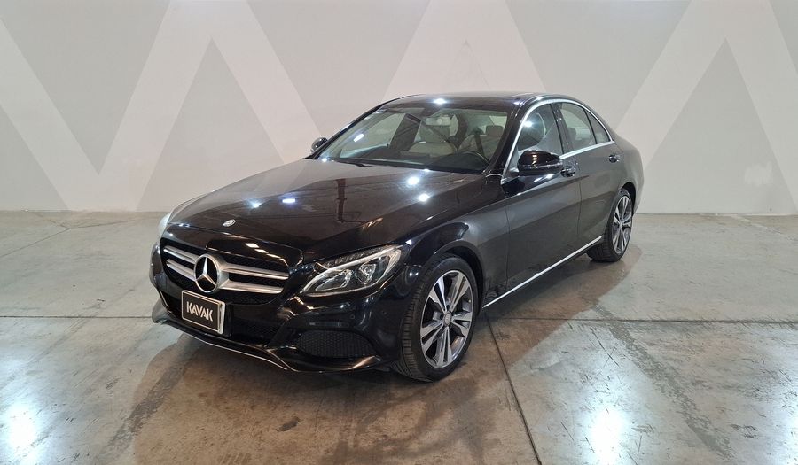 Mercedes Benz Clase C 2.0 200 CGI SPORT AT Sedan 2017