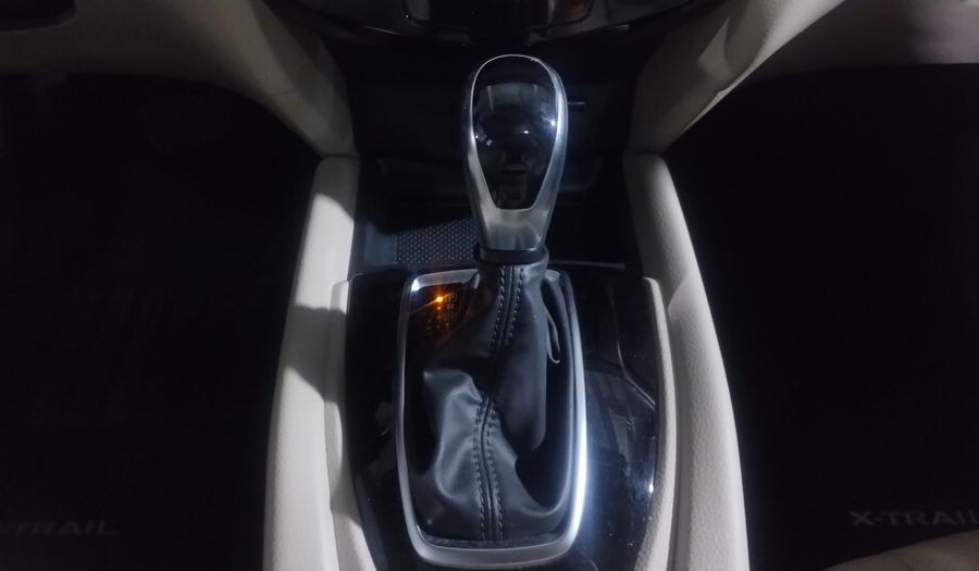 Nissan X-trail 2.5 ADVANCE 2 ROW CVT Suv 2022